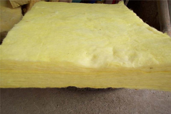 南陽(yáng)隔熱橡塑保溫管生產(chǎn)